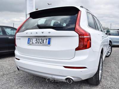 Volvo XC90  D4 Geartronic Momentum Bianco usata Montalto di Castro