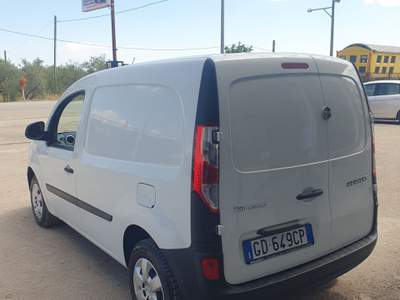 Renault Kangoo - PREZZO IVA INCLUSA- USATO Bianco usata CERIGNOLA