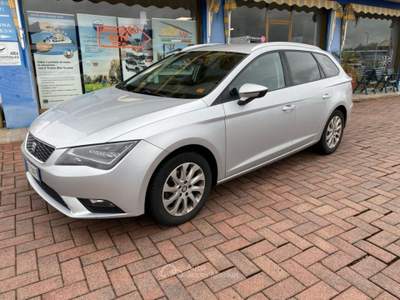 Seat Leon 1.6 TDI 110 CV DSG ST Start/Stop Style Argento usata Brusnengo