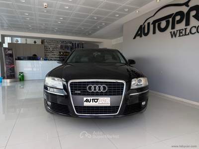 Audi A8 A8 4.2 V8 TDI F.AP. quattro tiptronic Nero usata San Michele salentino