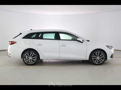 Seat Leon Sportstourer 1.5 eTSI 150 CV DSG Xcellence Bianco usata Castenaso