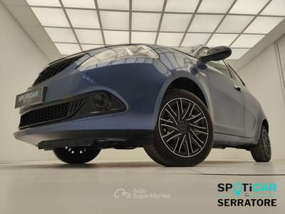 Lancia Ypsilon III 2021 1.0 firefly hybrid Oro s&s 70cv Blu/Azzurro usata Erba