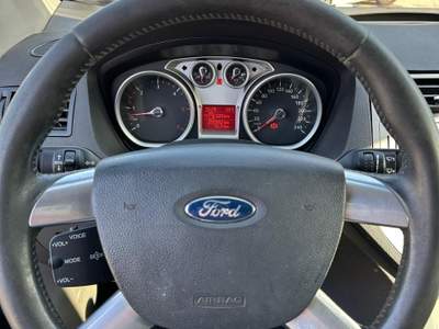 Ford Kuga Perfetta in tutto, Motore rifatto. Grigio usata Rende