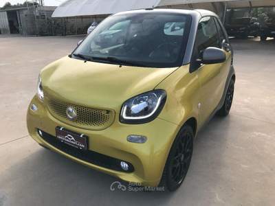 Smart ForTwo fortwo 90 0.9T twinamic cabrio Passion Giallo usata Comiso