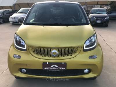 Smart ForTwo fortwo 90 0.9T twinamic cabrio Passion Giallo usata Comiso