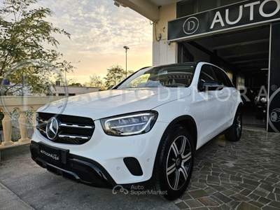 Mercedes-Benz GLC Premium 4matic #AMG #AUTO#FULL LED#TETTO#CARPLAY#NAVI Bianco usata Altamura