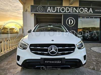 Mercedes-Benz GLC Premium 4matic #AMG #AUTO#FULL LED#TETTO#CARPLAY#NAVI Bianco usata Altamura