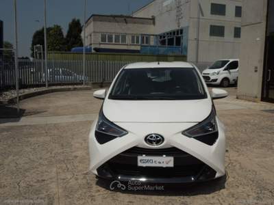 Toyota Aygo Aygo Connect 1.0 VVT-i 72CV 5p. x-busin. Bianco usata VILLAFRANCA DI VERONA