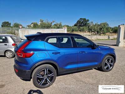 Volvo XC40 D4 AWD Geartronic R-design Blu/Azzurro usata Cisternino