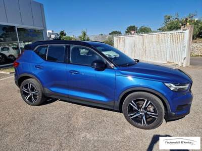 Volvo XC40 D4 AWD Geartronic R-design Blu/Azzurro usata Cisternino