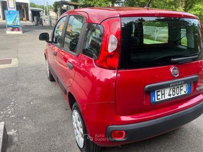 Fiat Panda 0.9 TwinAir Turbo Natural Power Lounge Rosso usata BERGAMO