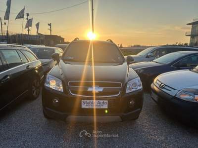 Chevrolet Captiva 2.0 VCDi LT Nero usata Castellammare di Stabia