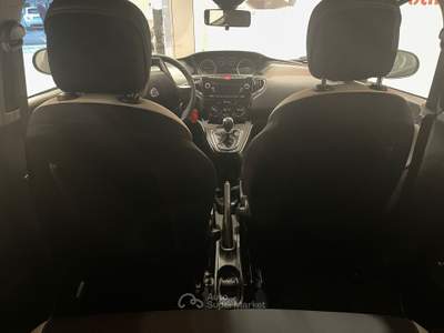 Lancia Ypsilon Comoda e versatile. Nero usata Rende