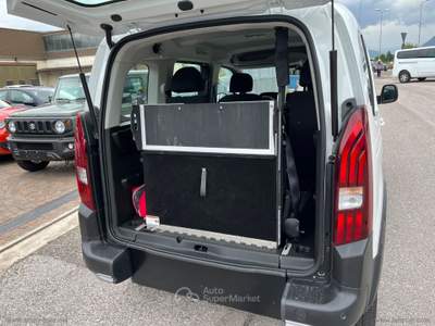 Peugeot Rifter Rifter BlueHDi 100 S&S Active Standard - ALL.OLMEDO SERVIZIO NOLEGGIO PER OSPITI DISABILI Bianco usata Lavis