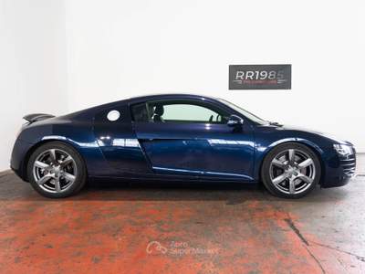 Audi R8 4.2 V8 FSI *UNICO PROPRIETARIO, TAGLIANDI UFFICIALI AUDI* Blu/Azzurro usata Brescia