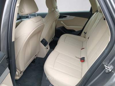 Audi A4 Avant 30 TDI/136 CV S tronic Business Grigio usata Oderzo