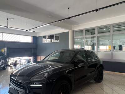 Porsche Macan 2.0 Nero usata Rosarno