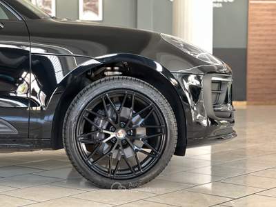 Porsche Macan 2.0 Nero usata Rosarno