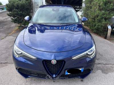 Alfa Romeo Stelvio AT8 RWD Aut. Blu/Azzurro usata Villorba
