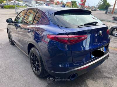 Alfa Romeo Stelvio AT8 RWD Aut. Blu/Azzurro usata Villorba