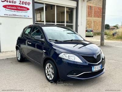 Lancia Ypsilon Ypsilon 1.3 MJT 95 CV 5p. S&S Gold Blu/Azzurro usata Barrafranca