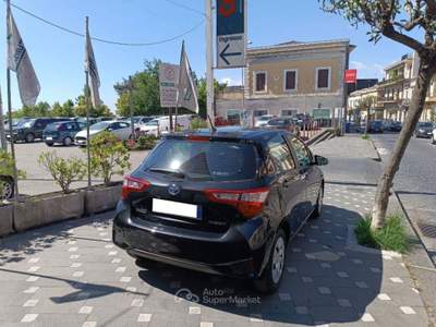Toyota Yaris 1.5 Hybrid  Business 73CV Nero usata Zafferana Etnea