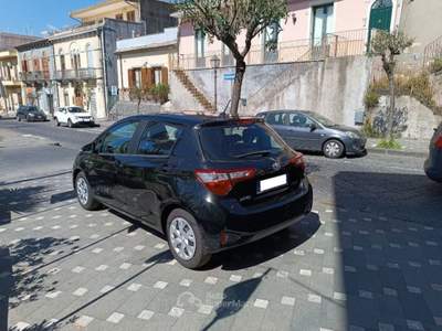 Toyota Yaris 1.5 Hybrid  Business 73CV Nero usata Zafferana Etnea