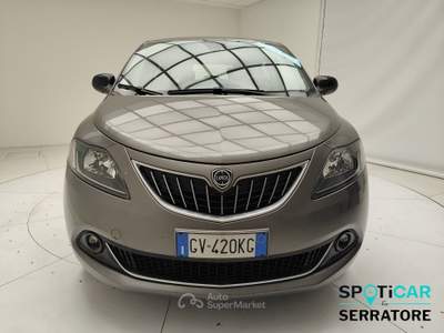 Lancia Ypsilon III 2021 1.0 firefly hybrid Platino s&s 70cv Grigio usata Erba