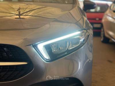 Mercedes-Benz Classe A A 180 d Automatic 4p. Premium Grigio usata MONOPOLI