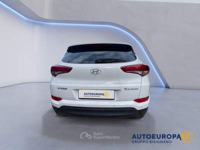 Hyundai Tucson 1.7 CRDi Sound Edition Bianco usata MONOPOLI