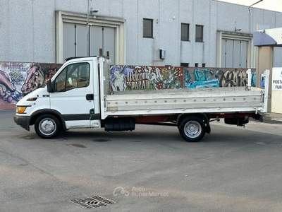 Iveco Daily PERFETTO Bianco usata Travagliato