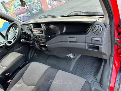 Iveco Daily PERFETTO Rosso usata Travagliato