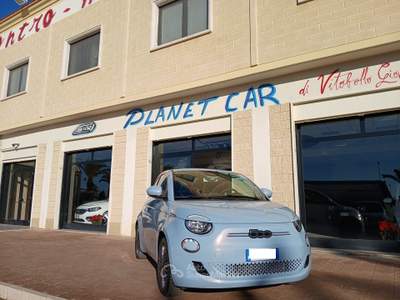 Fiat 500 ELETTRICA BUSINESS OPENING EDITION Blu/Azzurro usata Trinitapoli