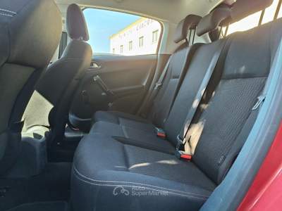 Peugeot 208 1.6 HDI 75CV Rosso usata Trinitapoli