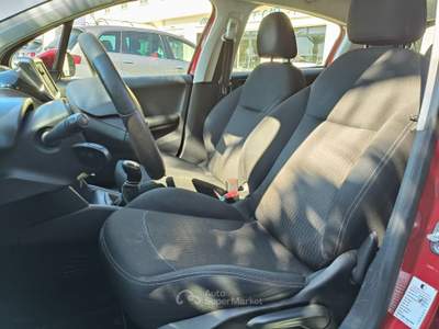 Peugeot 208 1.6 HDI 75CV Rosso usata Trinitapoli