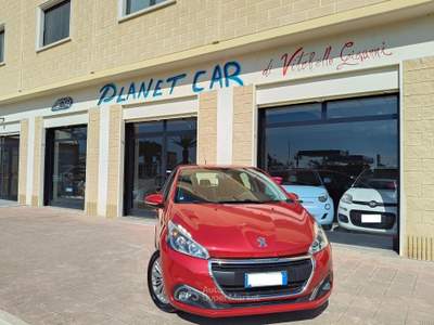 Peugeot 208 1.6 HDI 75CV Rosso usata Trinitapoli