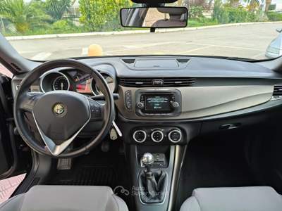 Alfa Romeo Giulietta 105 CV Nero usata Trinitapoli