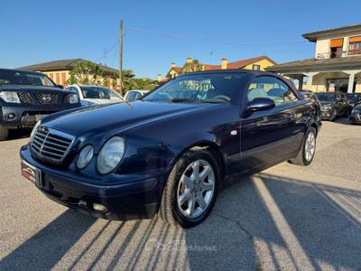 Mercedes-Benz CLK CABRIO Blu/Azzurro usata FIESSO D ARTICO