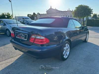 Mercedes-Benz CLK CABRIO Blu/Azzurro usata FIESSO D ARTICO
