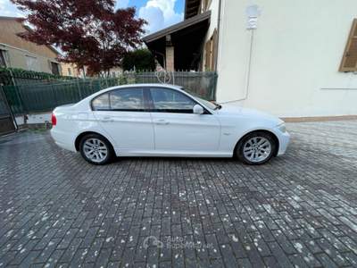 BMW Serie 3 316d berlina Bianco usata Voghera