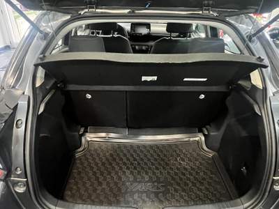 Toyota Yaris auto pari al nuovo Grigio usata Crotone