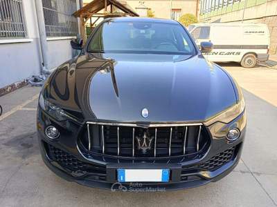 Maserati Levante V6 Diesel 275 CV AWD Nero usata Lomazzo