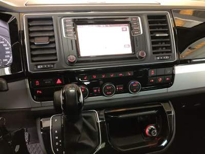 Volkswagen Caravelle 2.0 TDI 204CV DSG 4 Motion PC Highline Blu/Azzurro usata Gambellara