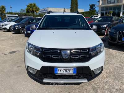 Dacia Sandero Stepway 1.5 dCi 8V 90CV Start&Stop Easy-R NEOPATENTATI UNICO PROPIETARIO Bianco usata Corato