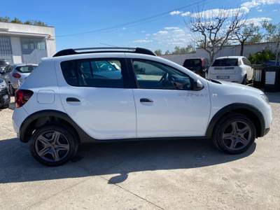 Dacia Sandero Stepway 1.5 dCi 8V 90CV Start&Stop Easy-R NEOPATENTATI UNICO PROPIETARIO Bianco usata Corato