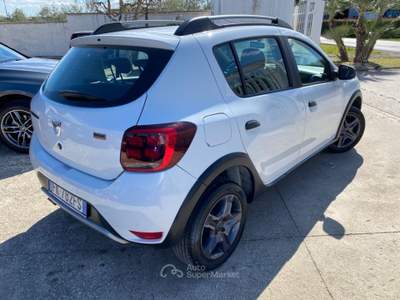 Dacia Sandero Stepway 1.5 dCi 8V 90CV Start&Stop Easy-R NEOPATENTATI UNICO PROPIETARIO Bianco usata Corato