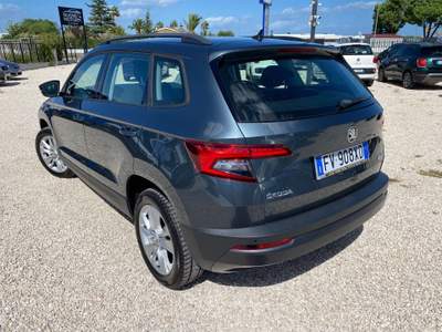 Skoda Karoq SCR DSG Ambition IVA ESPOSTA UNICO PROPIETARIO TAGLIANDI UFFICIALI SKODA Grigio usata Corato