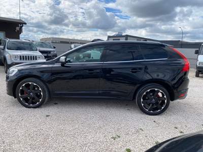 Volvo XC60 XC 60 XC60 D4 Geartronic R-design UNICO PROPIETARIO Nero usata Corato