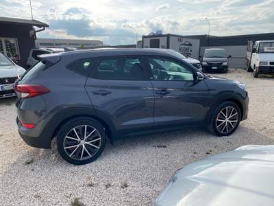 Hyundai Tucson XPossible AUTOMATICA UNICO PROPIETARIO Grigio usata Corato