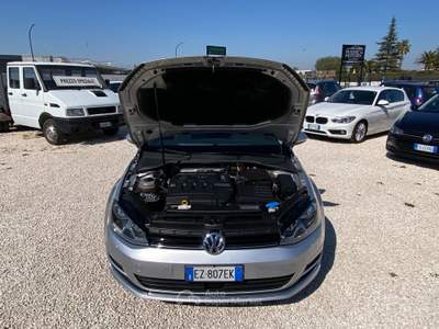 Volkswagen Golf DSG 5p. Highline BlueMotion Technology NEOPATENTATI UNICO PROPIETARIO Grigio usata Corato